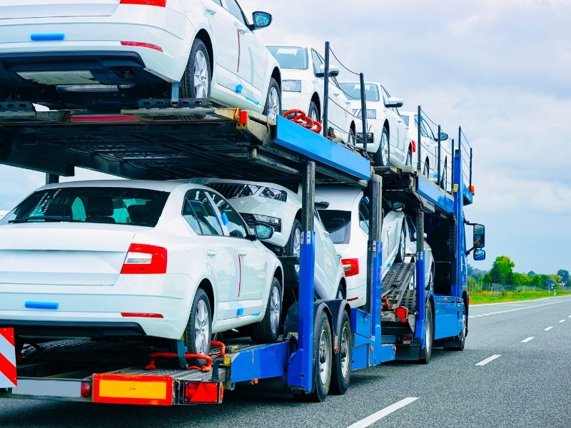 Већина аукција може да испоручи ваш аутомобил/серију аутомобила коришћењем транспортне компаније.