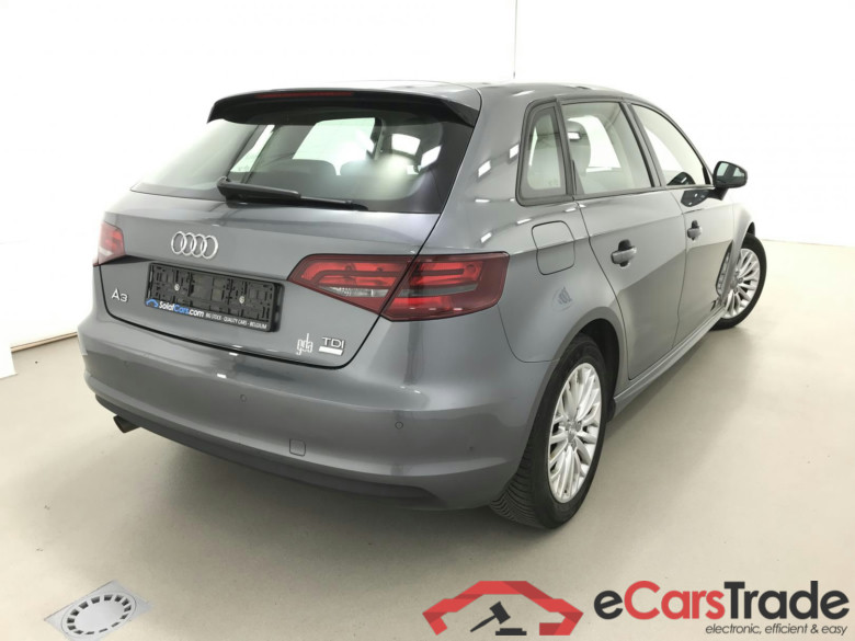AUDI A3 SB 1.6 TDI ULTRA Eur6 Display PDC Klima #3