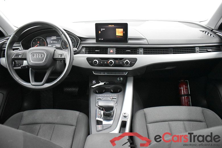 Audi A4 2.0 TDi Aut. Xenon Navi KeylessGo Klima PDC ... #6