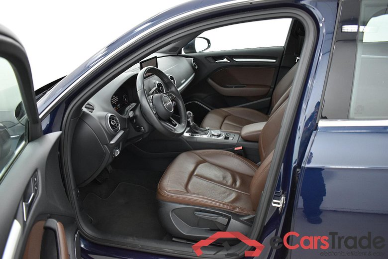 Audi A3 SB 1.6 TDi Aut. Virtual Xenon Leather Navi Klima PDC ... #5