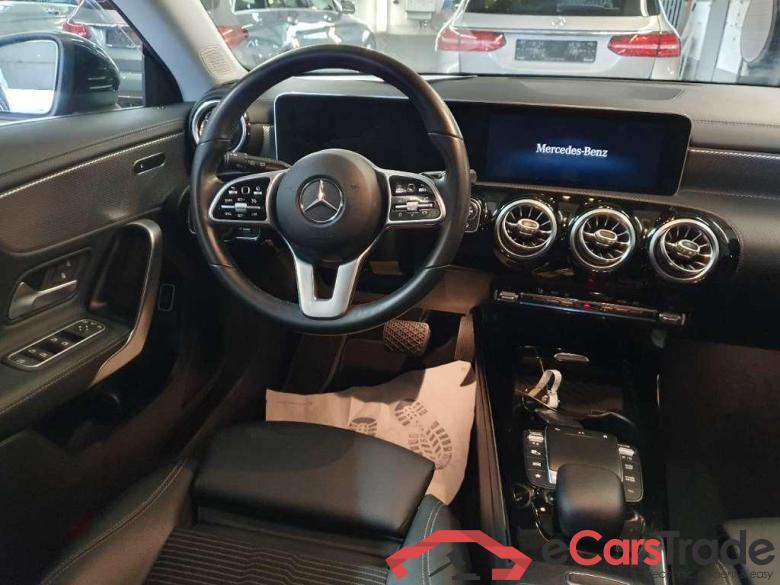 Mercedes CLA 180 d SB Aut. Widescreen Amdient LED-Xenon Navi 1/2 Sport-Leather KeylessGo Klima PDC ... #5