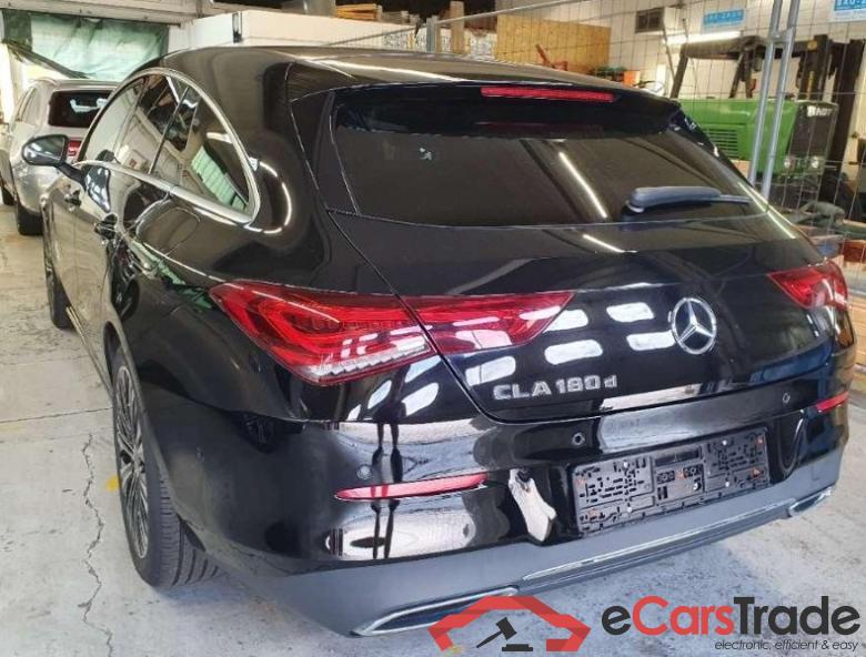 Mercedes CLA 180 d SB Aut. Widescreen Amdient LED-Xenon Navi 1/2 Sport-Leather KeylessGo Klima PDC ... #3