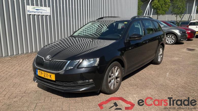 SKODA Octavia Combi 1.6tdi greentech ambition business 85kW dsg aut #1