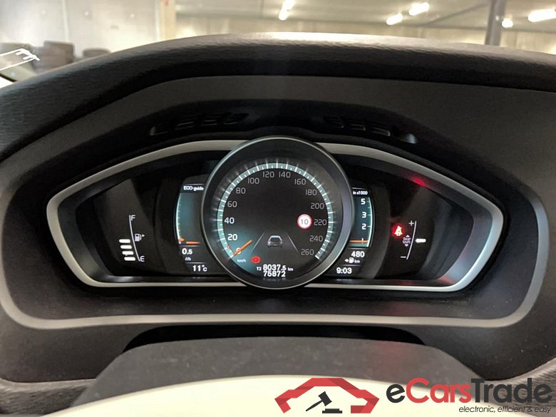 VOLVO - V40 CROSS COUNTRY Plus D2 120PK Pack Syle & Professional & IntelliSafe Pro & Versatility & Winter & Rear Camera #5