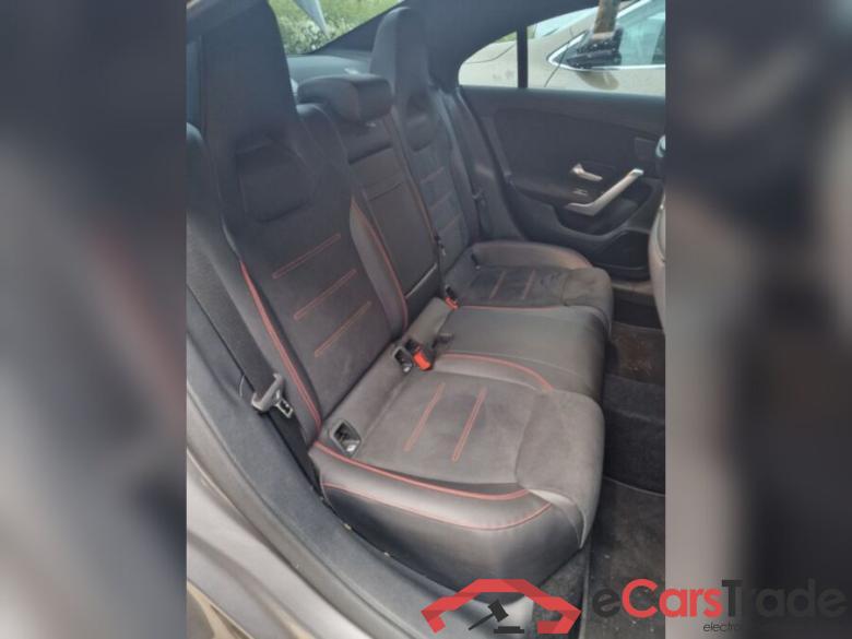 Mercedes_benz CLA 180 d (118.303) CLA 180 d #4