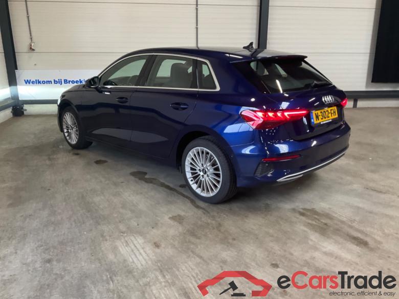 AUDI A3 SPORTBACK 30 TFSI Adv edition #4
