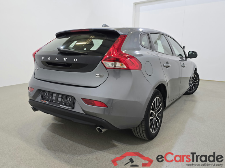Volvo V40 2.0 D2 Black Edition LED Navi Leather KeylessGo Camera Klima PDC ... #3