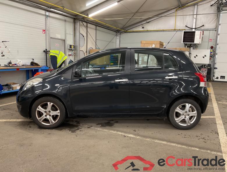 TOYOTA Yaris Yaris 1.33i VVT-i Luna #3