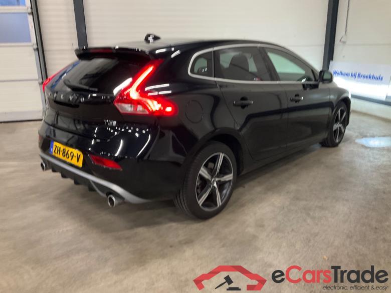 VOLVO V40 1.5 T3 Polar+ Sport #3