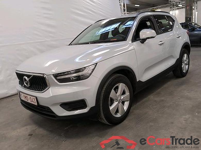 VOLVO XC40 1.5 T2 MOMENTUM CORE #1