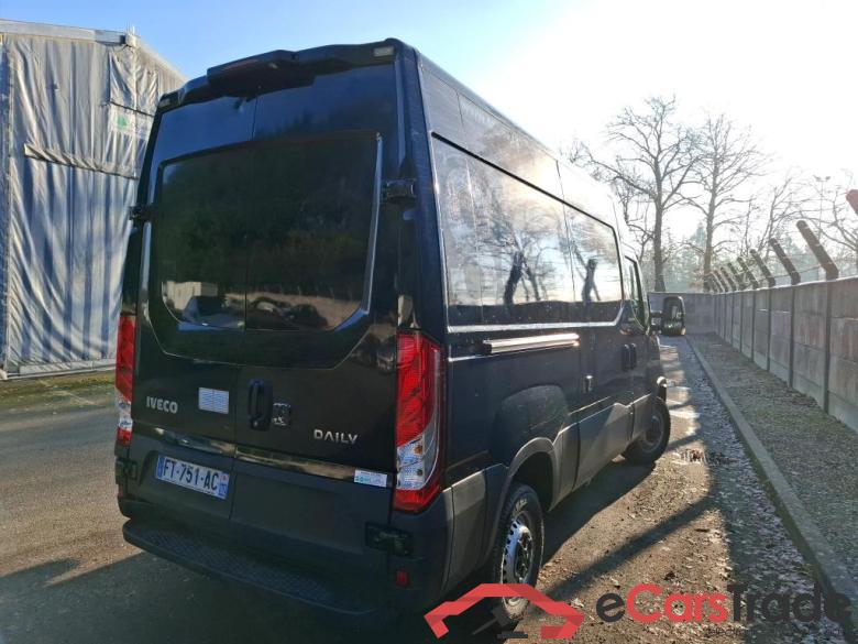 Iveco 2.3 35S16 V11 H2 3520 IVECO Daily / 2019 / 4P / Fourgon tôlé 2.3 35S16 V11 H2 3520 #3