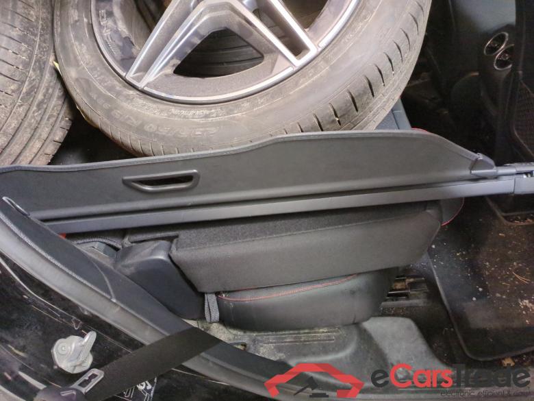 Mercedes_benz AMG LINE, PARKERINGSVÄRMARE, advantage paket, navigation, backkamera GLB 200 D 4MATIC 8G-DCT #5