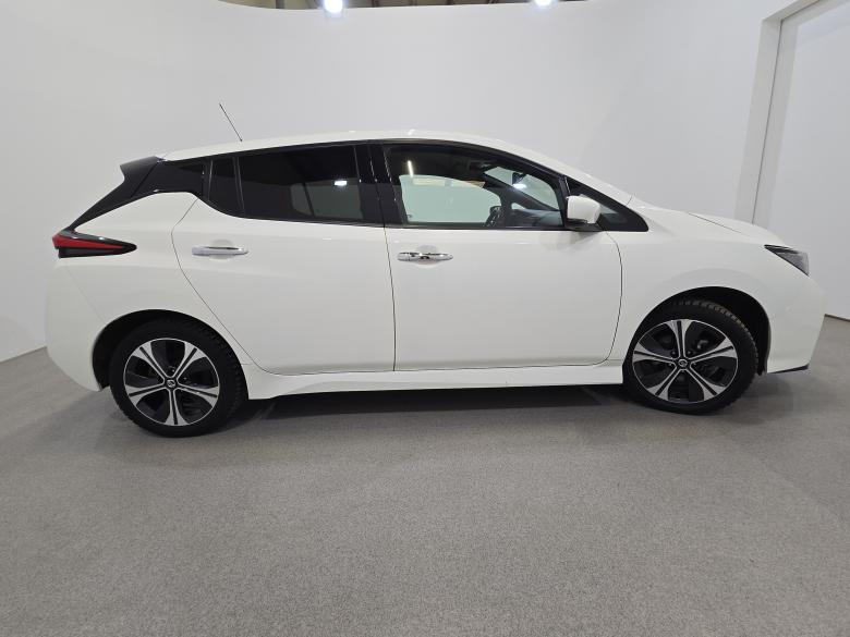 Nissan Leaf N-Connecta e+ 62kWh Navi KeylessGo Camera Klima PDC ... #5