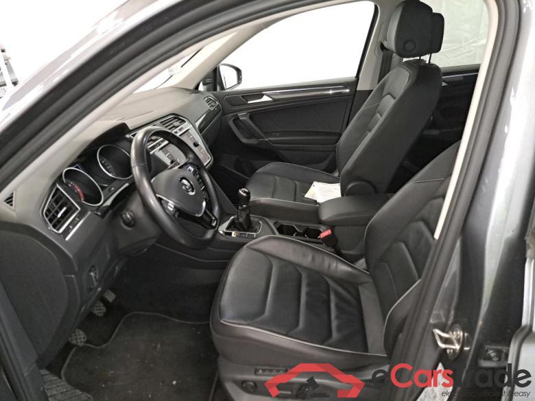 VOLKSWAGEN Tiguan 1.5 TSI COMFORTLINE Travel #6