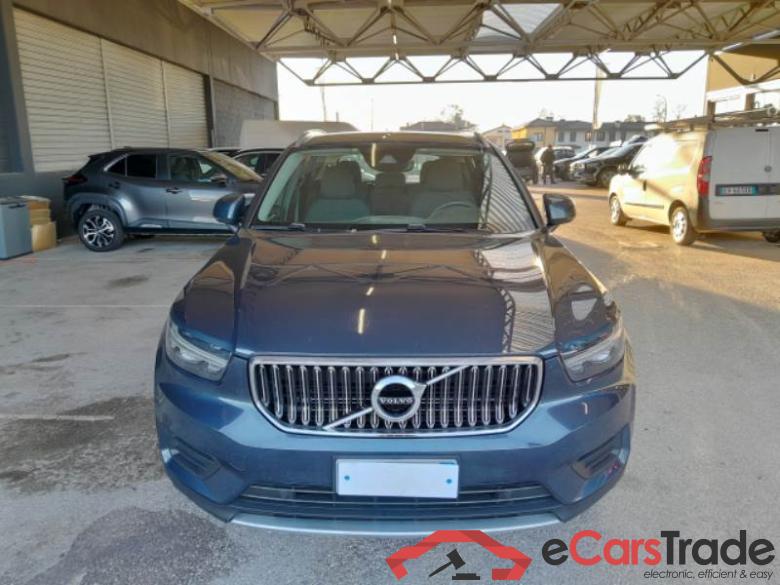 Volvo 235 VOLVO XC40 / 2017 / 5P / SUV T4 PLUG-IN HYBRID AUTO RECH INSCRIP EXPR #6