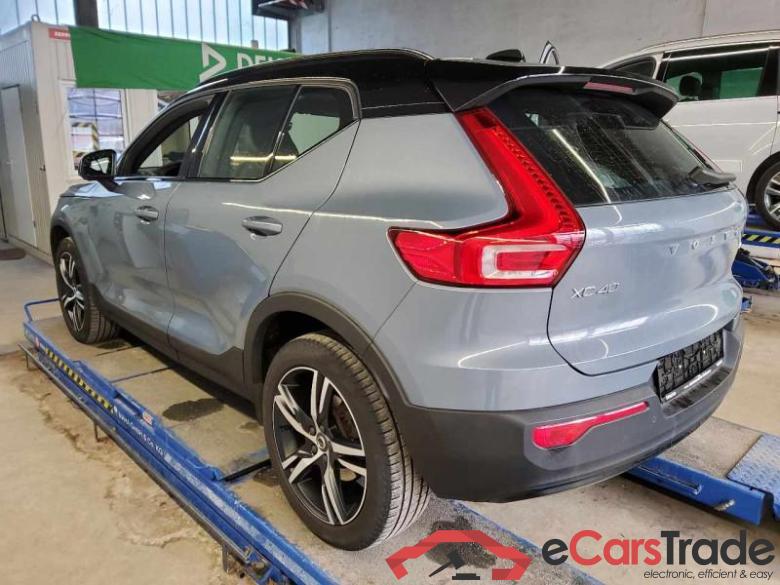 VOLVO XC 40 (2017->) DE - SUV5 B4 2WD EU6d, R-Design (EURO 6d), 2020 - 2022 #4