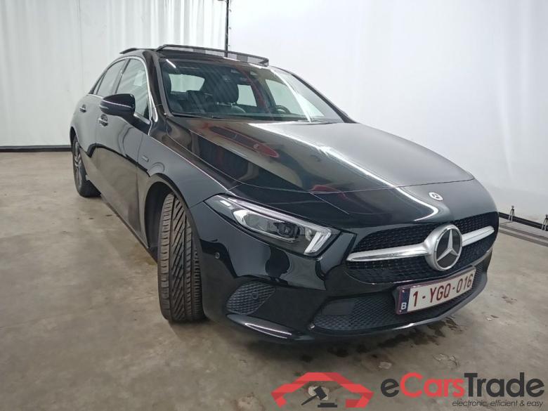 Mercedes-Benz A-Klasse Limousine A 250e Business Solution 4d #2