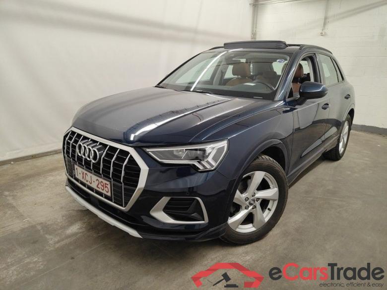 Audi Q3 35 TDI S tronic Advanced Business Editio 5d #4