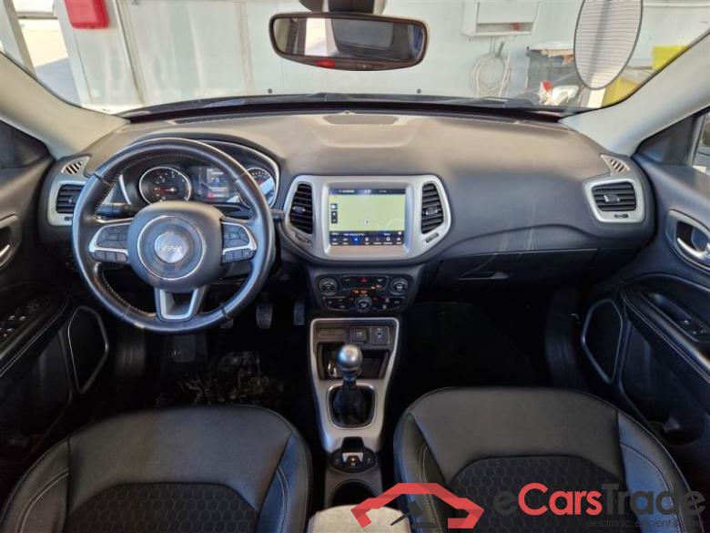 Jeep 33 JEEP COMPASS / 2017 / 5P / SUV 1.6 MJET II 88KW BUSINESS #3