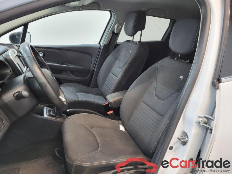 RENAULT CLIO ESTATE 0.9 TCe Limited #5