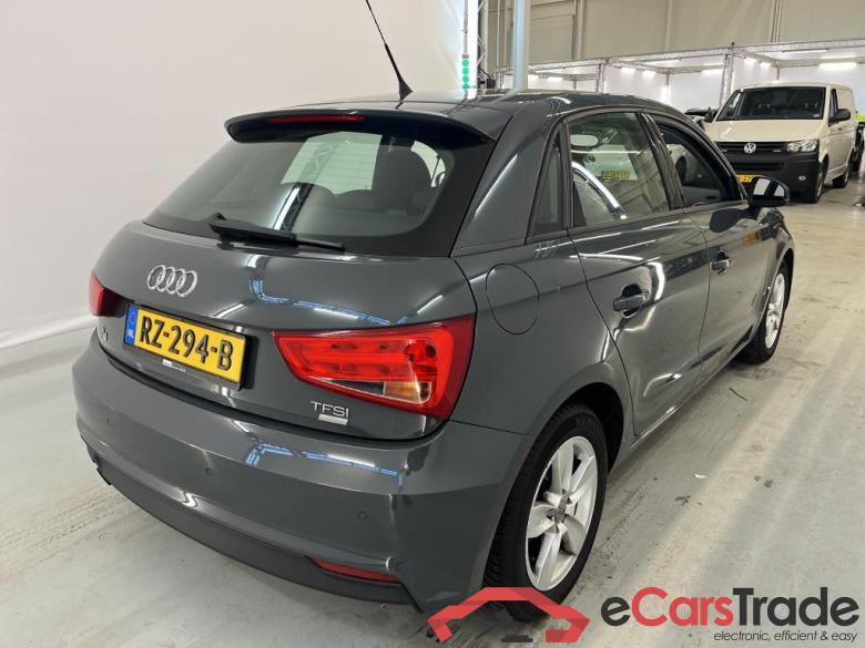 Audi A1 Sportback 1.0 TFSI 5d #2