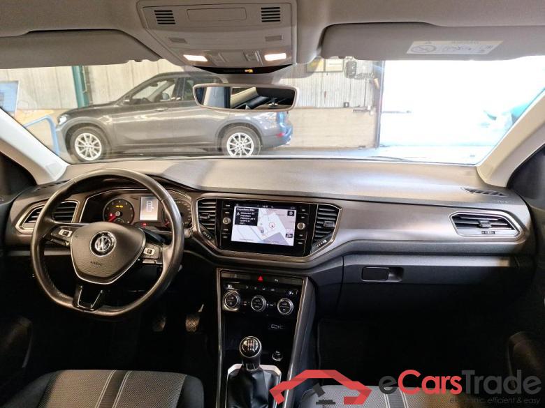 Volkswagen T-Roc 1.0 TSI Style Navi Klima PDC ... #4