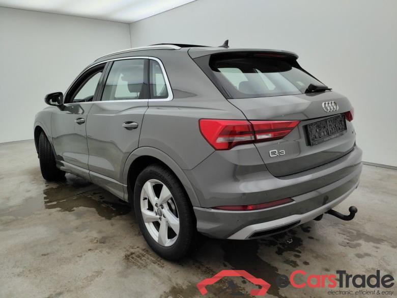 Audi Q3 35 TDI S tronic Advanced Business Editio 5d #3