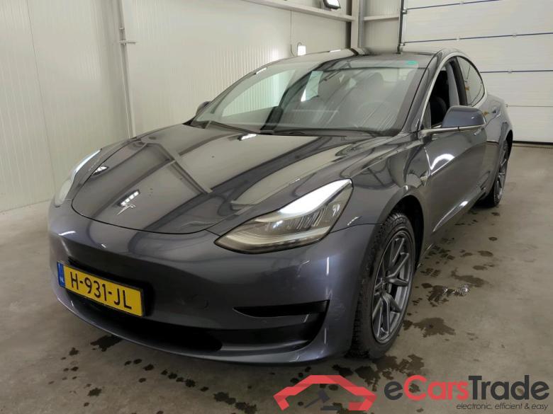 Tesla Model 3 '18 BEV Tesla Model 3 Standard Range Plus RWD 4d #1
