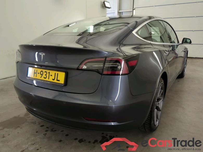 Tesla Model 3 '18 BEV Tesla Model 3 Standard Range Plus RWD 4d #2