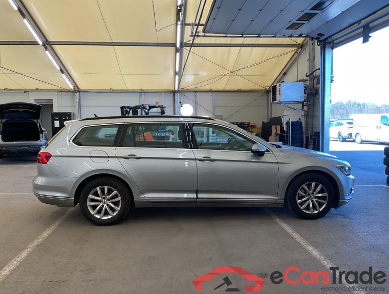 VOLKSWAGEN Passat SW Passat Comfortline Business 1.5 TSI ACT 110 kW (150 ch) 6 vitesses manuel #4