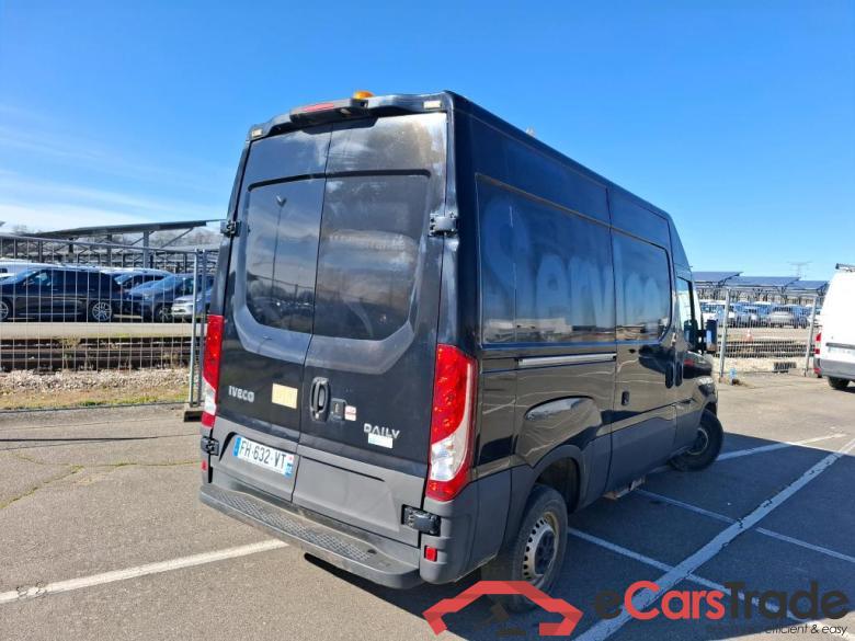 Iveco 2.3 35S16 V11 H2 3520 IVECO Daily VU 4p Fourgon 2.3 35S16 V11 H2 3520 #6