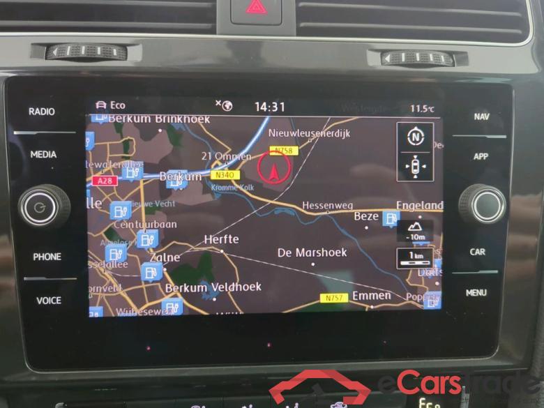 VOLKSWAGEN e-Golf  #3