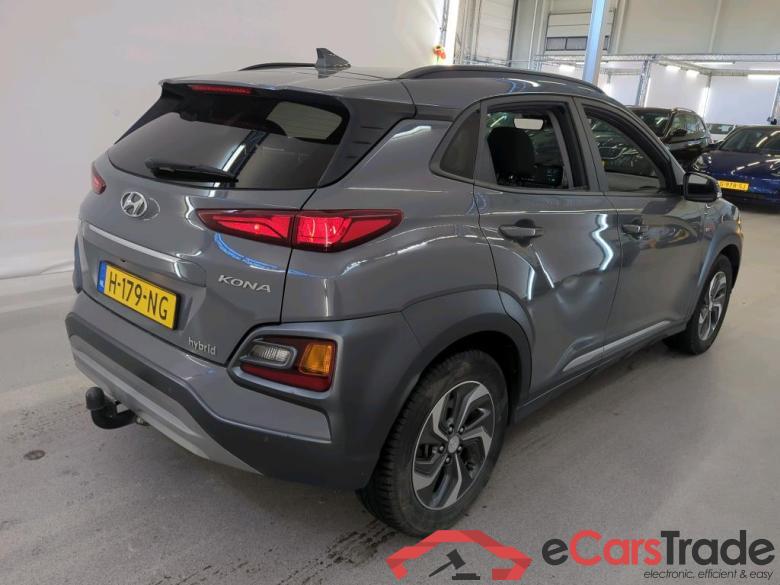 Hyundai Kona '17 Hyundai KONA 1.6 GDI HEV Fashion 5d #2