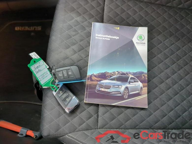Skoda Superb Combi FL'19 Skoda Superb Combi 1.5 TSI ACT DSG Business Edition 5d #4