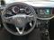 preview Opel Astra #4