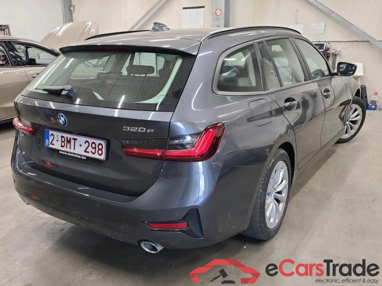 BMW - BMW 3 TOURING 320e 204PK Business Edition With Heated Vernasca Sport Seats & Driving Assistant Pack & Active Cruise Control  * HYBRID * #2