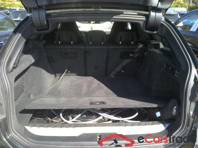 B.M.W. SERIE 3  330e 292 ch BVA8 M Sport #4
