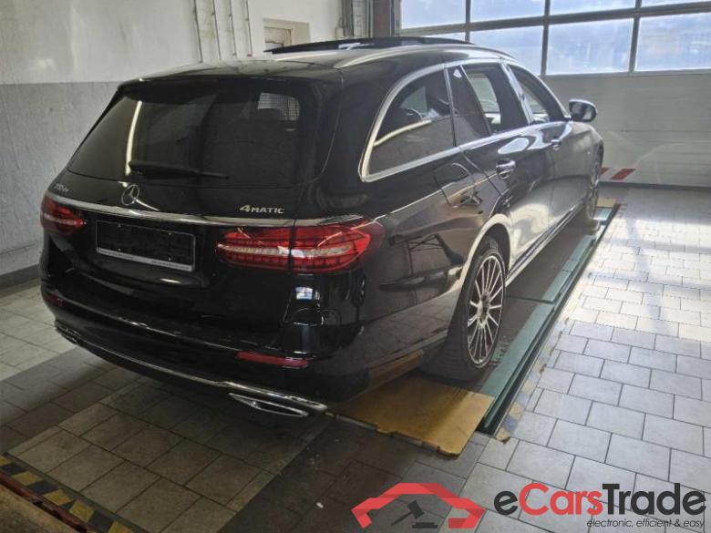 MERCEDES-BENZ E -Klasse T-Modell (BM 213)(06.2016->) DE - Kb5 E 300 de EU6d, T de Avantgarde 4Matic (EURO 6d), (Facelift) 2020 - 2023 #3