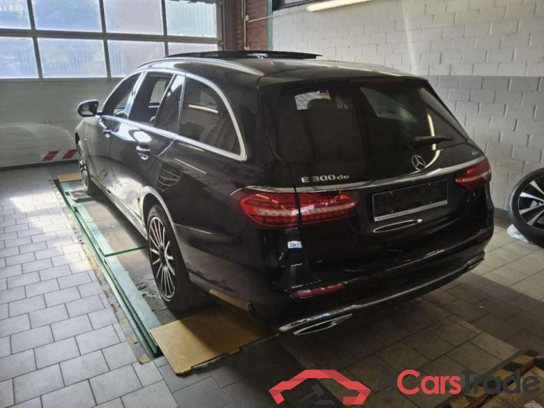 MERCEDES-BENZ E -Klasse T-Modell (BM 213)(06.2016->) DE - Kb5 E 300 de EU6d, T de Avantgarde 4Matic (EURO 6d), (Facelift) 2020 - 2023 #4
