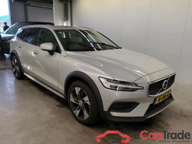VOLVO V60 CROSS COUNTRY 2.0 T5 AWD Pro #5