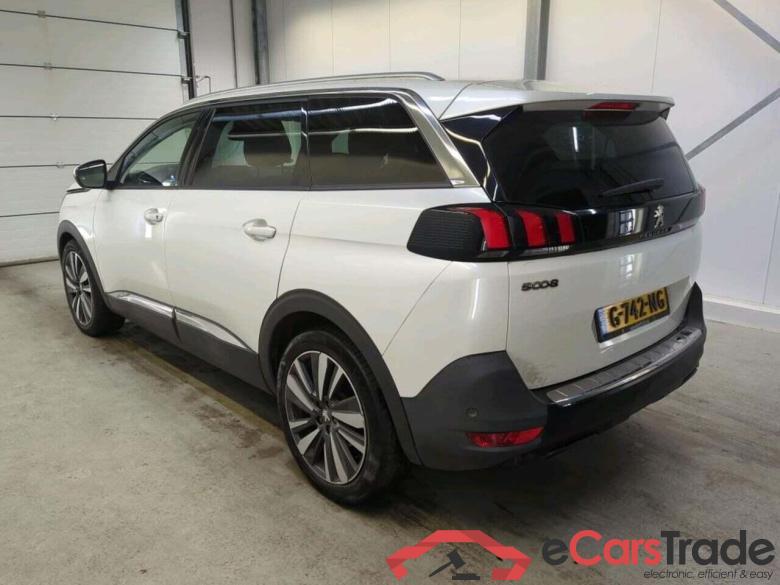 PEUGEOT 5008 1.2 PureTech Allure #6