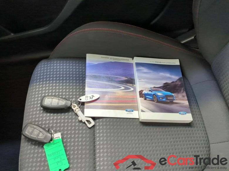 FORD Focus Wagon 1.0 EcoB. ST L. Bns #5