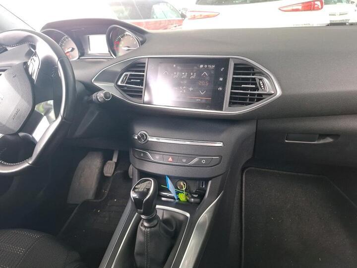 Peugeot 308 SW 1.2 PureTech Allure Navi 1/2 Sport-Leather KeylessGo Camera Klima PDC ... #6