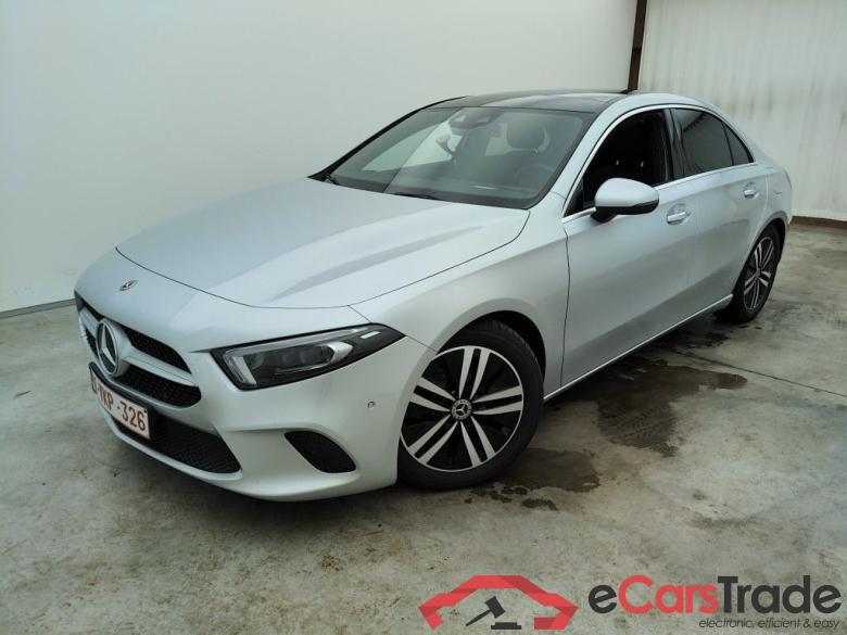 Mercedes-Benz A-Klasse Limousine A 180d Business Solution Aut. 4d #4