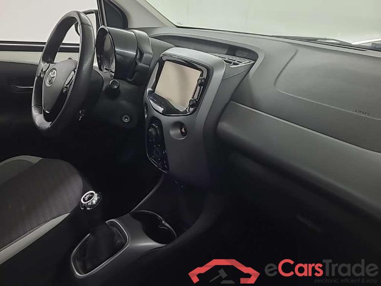 TOYOTA Aygo 1.0 VVT-i x-play 5D 53kW #6
