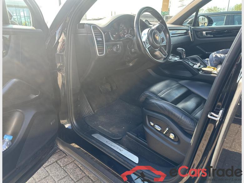 PORSCHE Cayenne E-Hybrid 3.0i V6 PHEV Tiptronic S #4