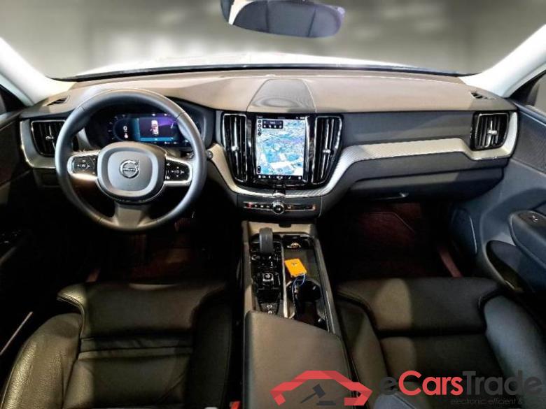 Volvo 45 VOLVO XC60 / 2021 / 5P / SUV B4 D AUTOMATICO PLUS BRIGHT #3