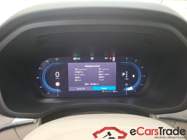 Volvo B4 197 Geartro Momentum Business VOLVO XC60 / 2021 / 5P / SUV B4 197 Geartro Momentum Business #6