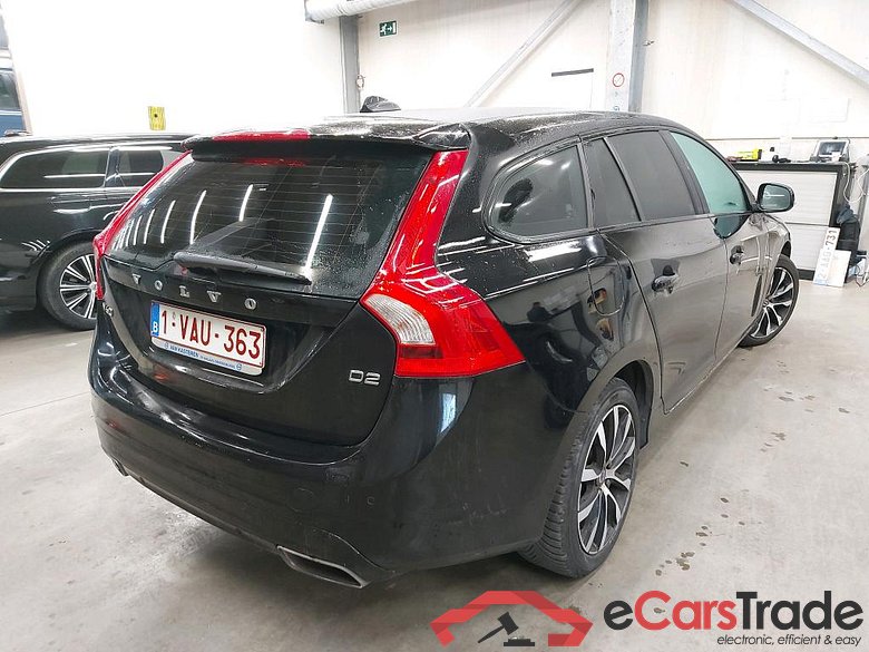 VOLVO - VOL V60 D2 120PK Geartronic Dynamic Edition Pack Professional & Park Assist #2