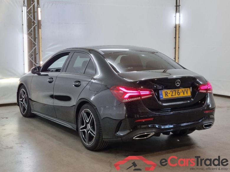 MERCEDES-BENZ A-KLASSE 180 Premium Plus #3